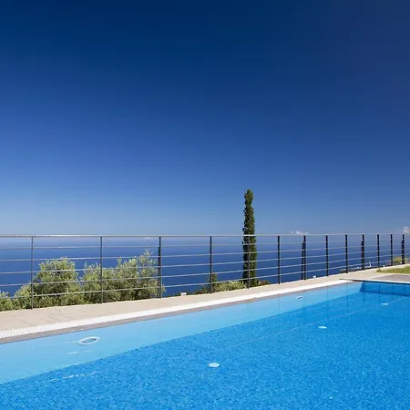 Drimonas Villa *